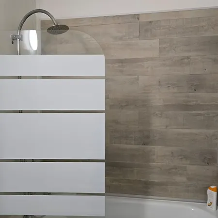 Belvedere Affitta Camere Con Bagno Privato Verona Exterior photo